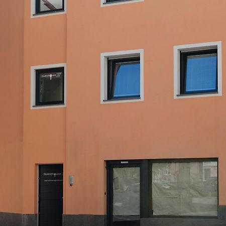 Stay Cooper L Guesthouse 37 Bozen Exterior foto